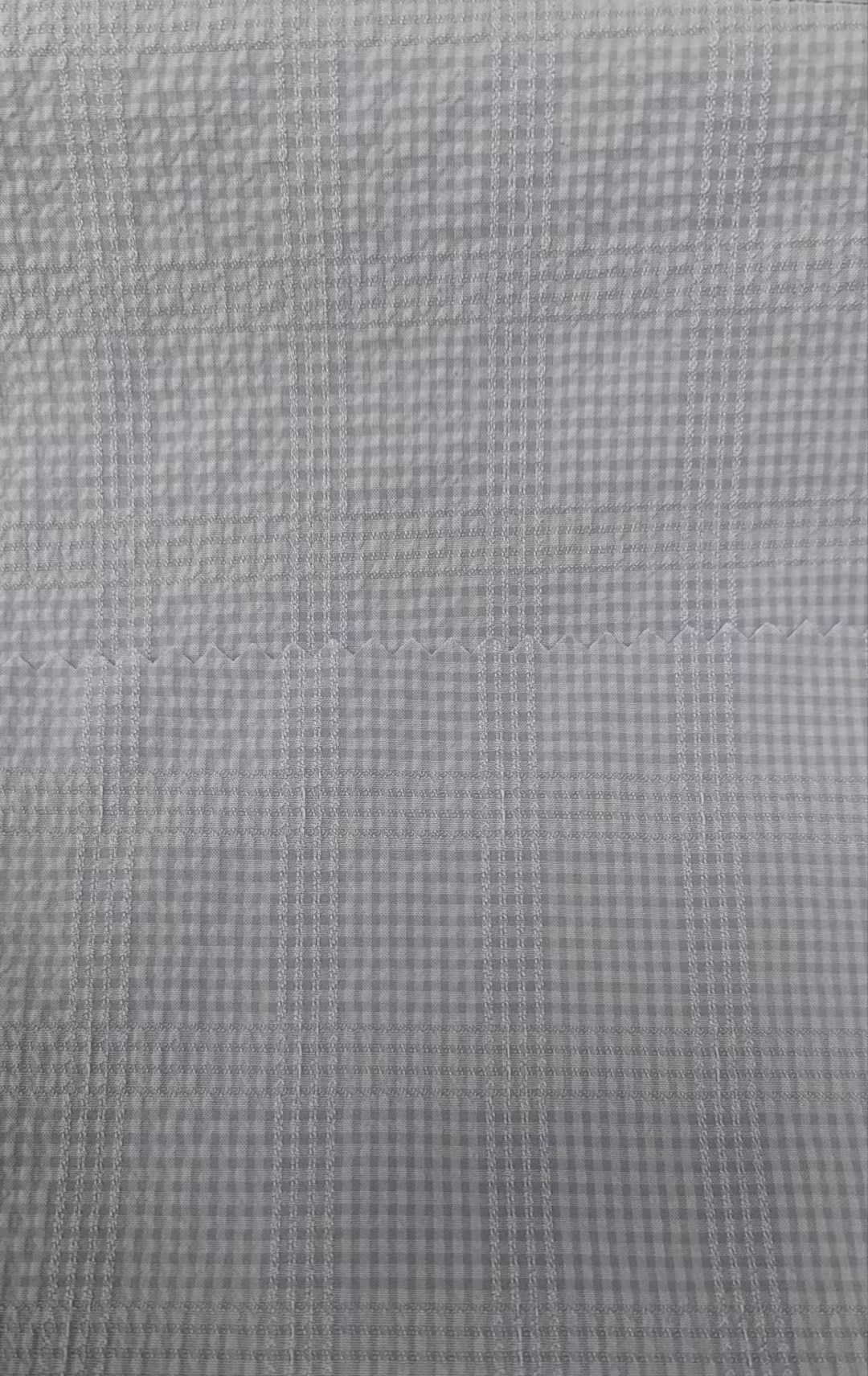 SP00137 四线大泡格T400