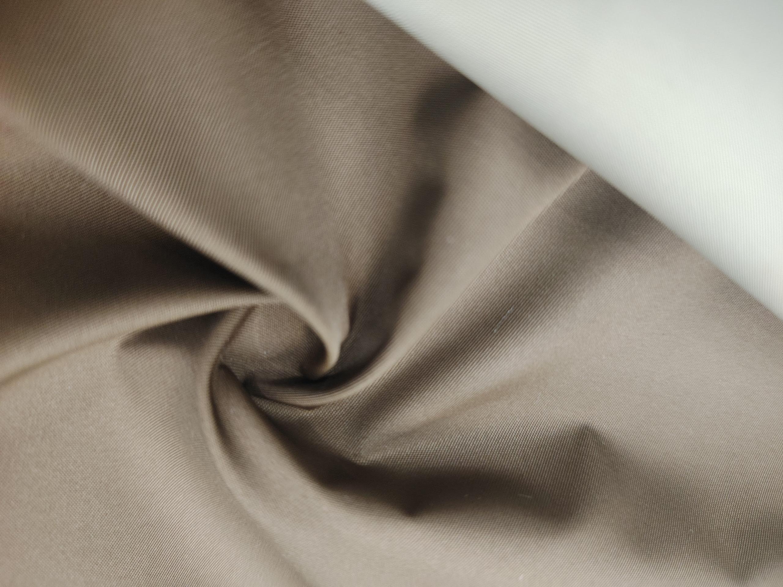 SP00454.Ocio. Cortavientos. Tejido de chaqueta